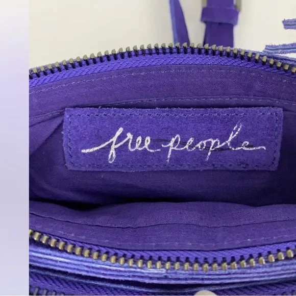 NWOT Free People Cody Crossbody Handbag Purple
Suede Double Zip Purse Bag $78. - Picture 7 of 12